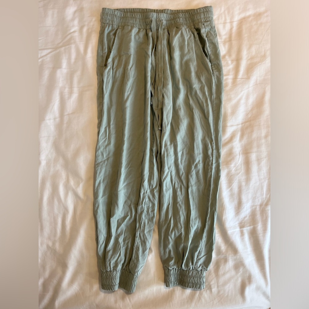 Cloth & stone green pants
